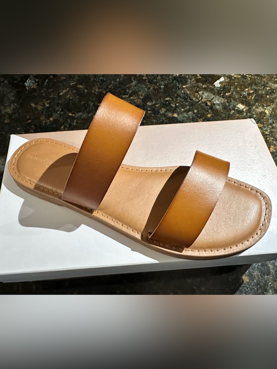 Universal Thread Shoes - Universal Thread Freya Double Strap Sandals; NWOT, Size 9 Medium
